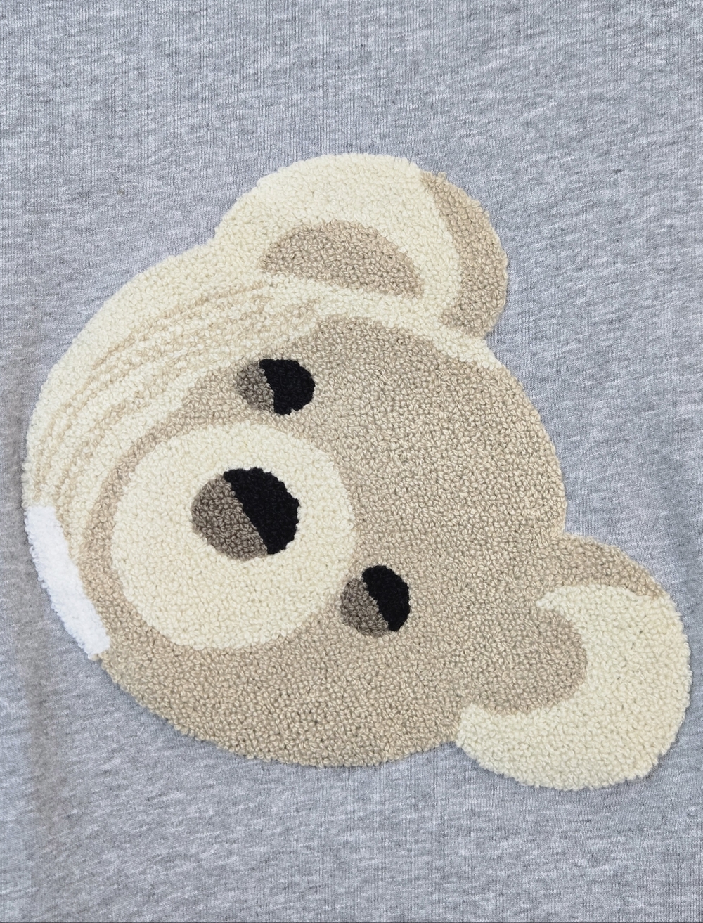 🧸Grey Unisex Big Bear Crewneck Sweatshirt, Size S ~ EUC ~ *Brand Tags Missing* - Picture 2 of 7